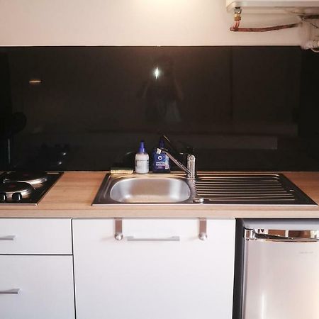 Studio Avec Balcon Au Pied Du Rocher D'Aiguilhe Apartment Le Puy-en-Velay Exterior foto